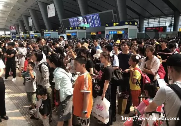 北京南站致歉麥當(dāng)勞又引眾怒，“難站”的頭銜何時能改變？